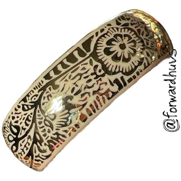 Bundle Sale 3 for $15 | Gold Tone Metal Bangle Bracelet – Cream Highlights - Picture 1 of 8